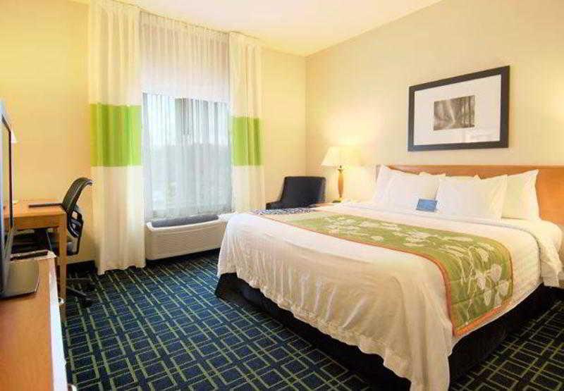 Fairfield Inn & Suites Worcester Оберн Екстер'єр фото