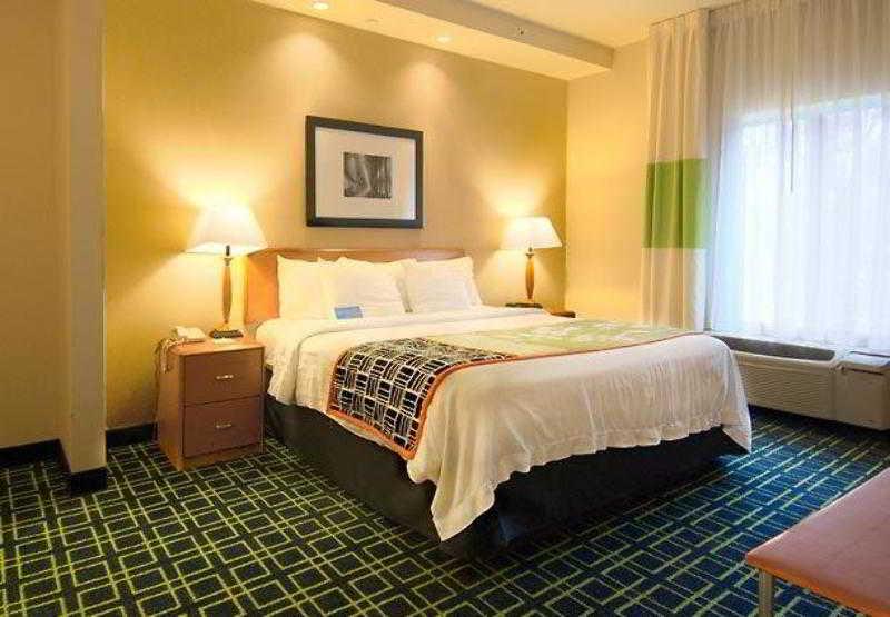 Fairfield Inn & Suites Worcester Оберн Екстер'єр фото